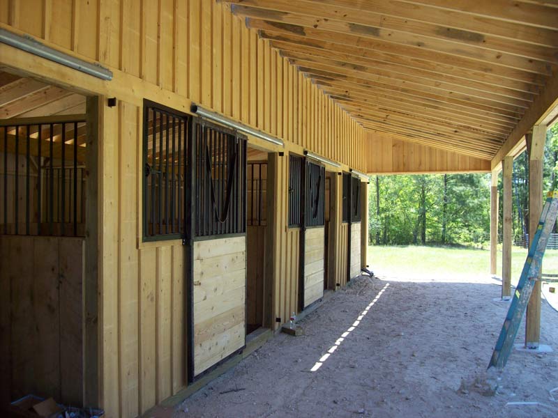 10' Portable Horse Barns &amp; Shedrow Barns | Deer Creek ...