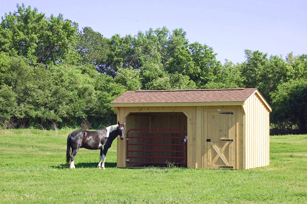 portable run in horse sheds - pre-built 8' wide deer