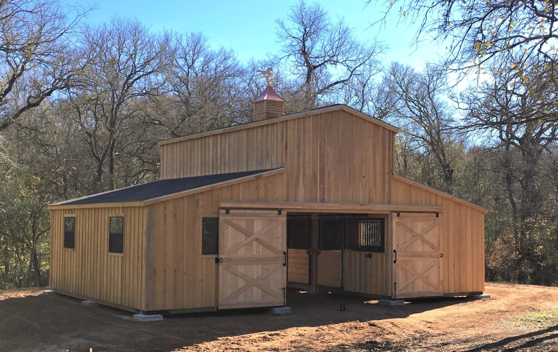 Portable Livestock Aisle Barns for Sale | Deer Creek Structures