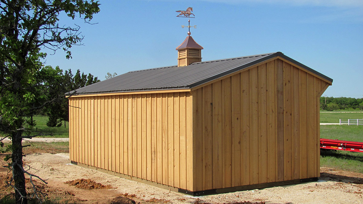 Custom Horse Barn Builders & Portable Horse Barns For Sale Deer Creek