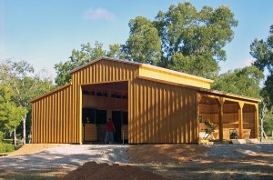 40x30 Raised Center Aisle Barn Deer Creek