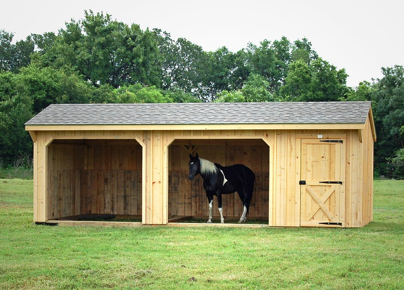 small portable horse barn