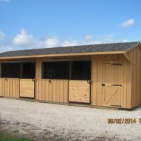 portable horse barn
