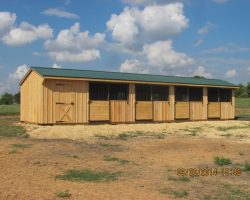 Portable horse Barn