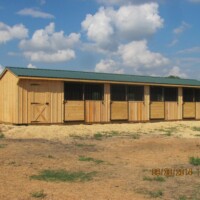 Portable horse Barn