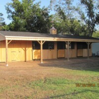 12x48-with-8-overhang horse barn